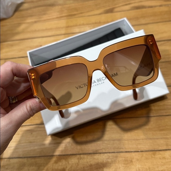 Victoria Beckham VB667S Caramel Square Sunglasses w/ Full Inclusion main image 8